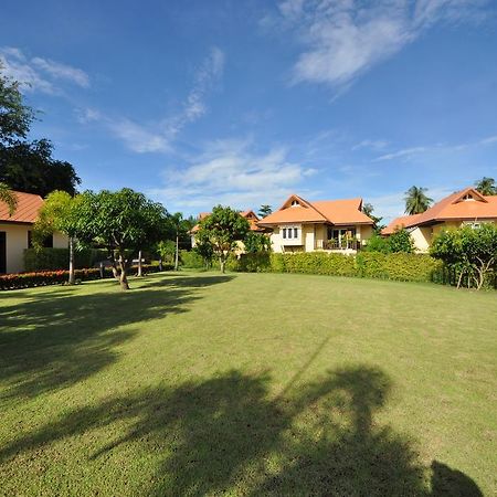 Maeklong Marina Resort Ratchaburi Екстериор снимка