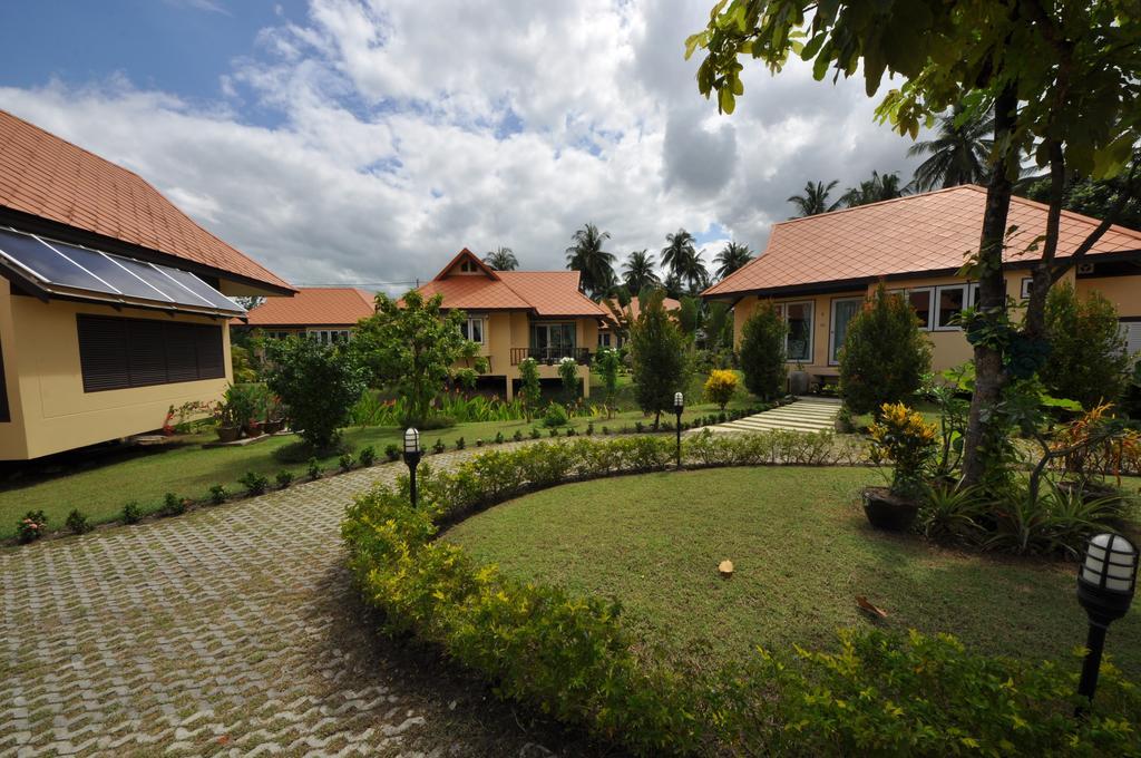 Maeklong Marina Resort Ratchaburi Екстериор снимка