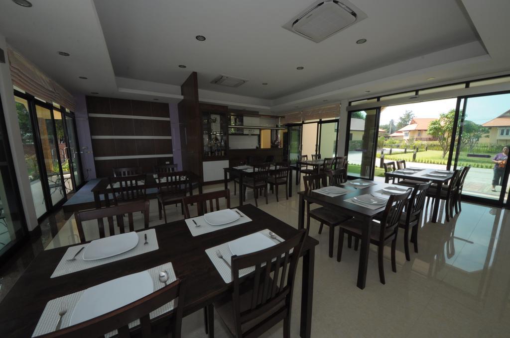 Maeklong Marina Resort Ratchaburi Екстериор снимка